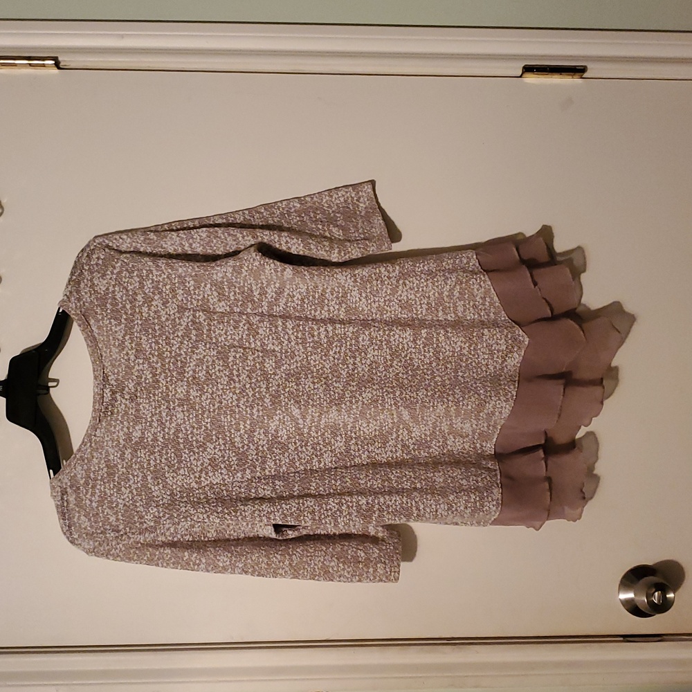 Style& Co Petite Women's Light Brown/cream Top with Graphic Design Sz.PXl - Picture 6 of 10